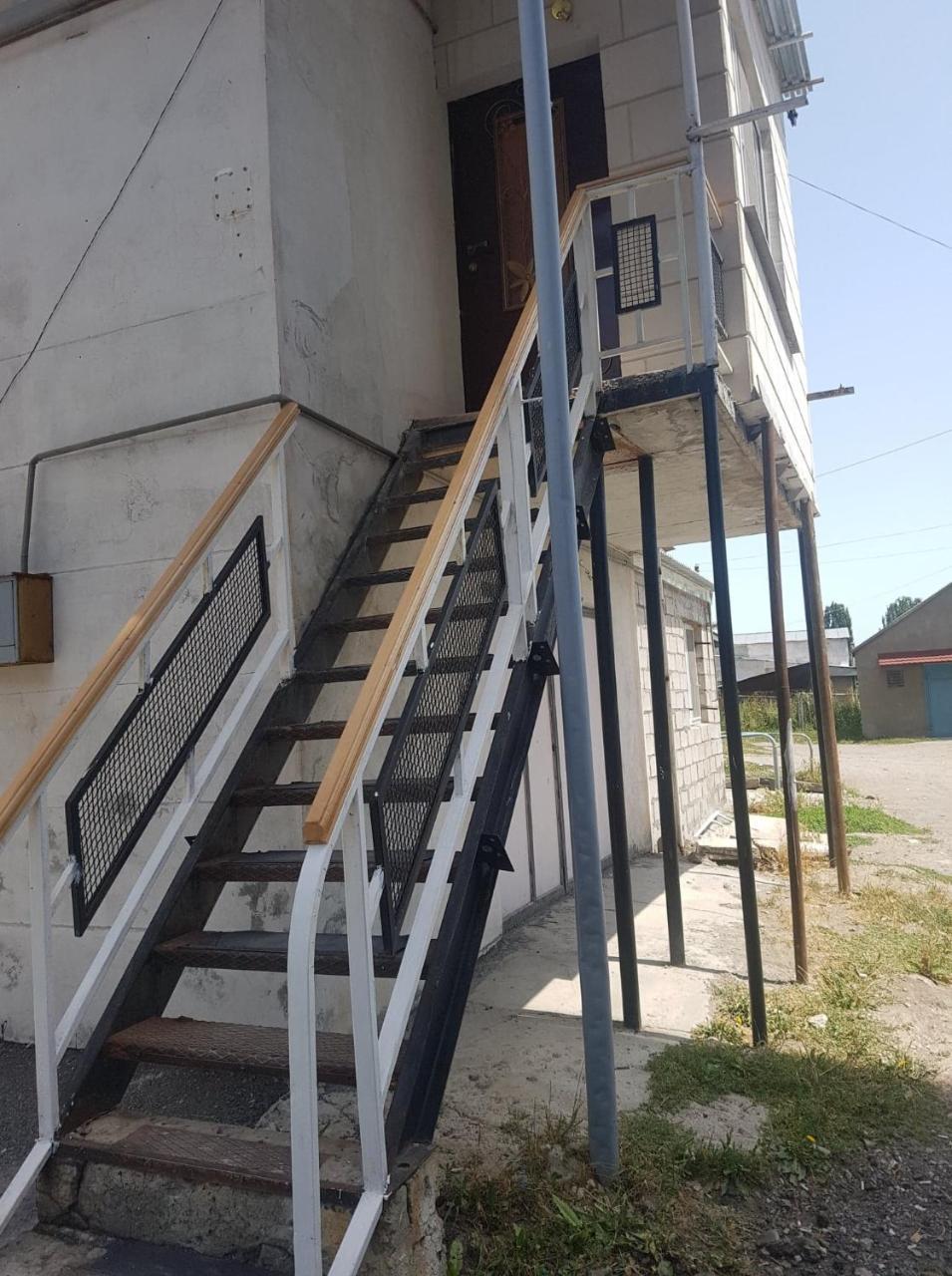 סבאן Dream House & Hostel מראה חיצוני תמונה